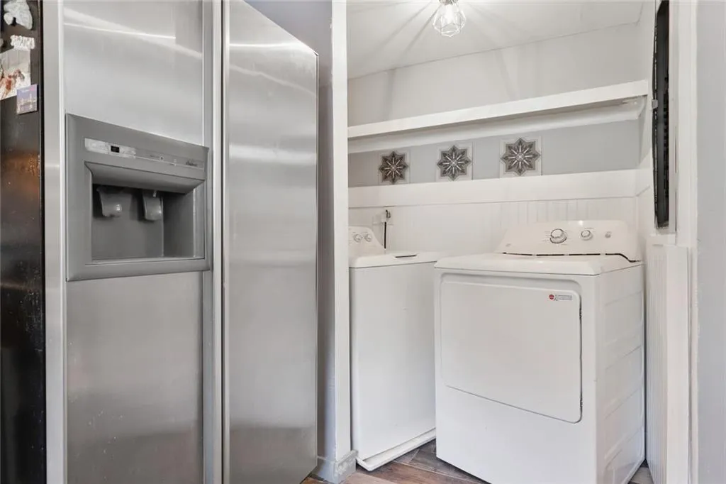 7166 Stonington Drive, Sandy Springs, Georgia 30328, 3 Bedrooms Bedrooms, ,3 BathroomsBathrooms,Residential,Sold,7166 Stonington Drive,6972505