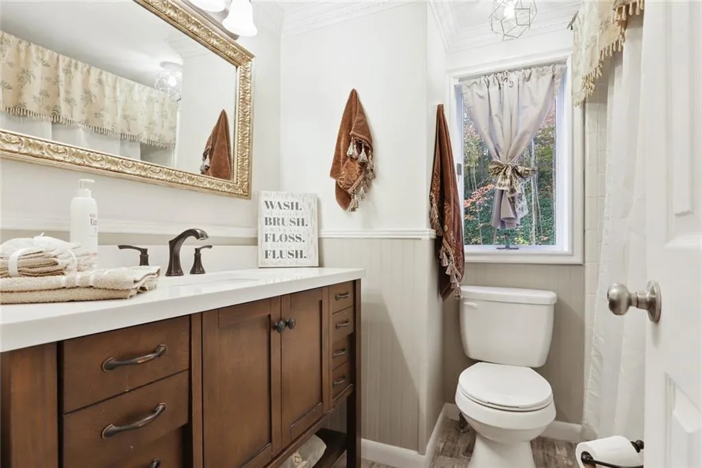 7166 Stonington Drive, Sandy Springs, Georgia 30328, 3 Bedrooms Bedrooms, ,3 BathroomsBathrooms,Residential,Sold,7166 Stonington Drive,6972505