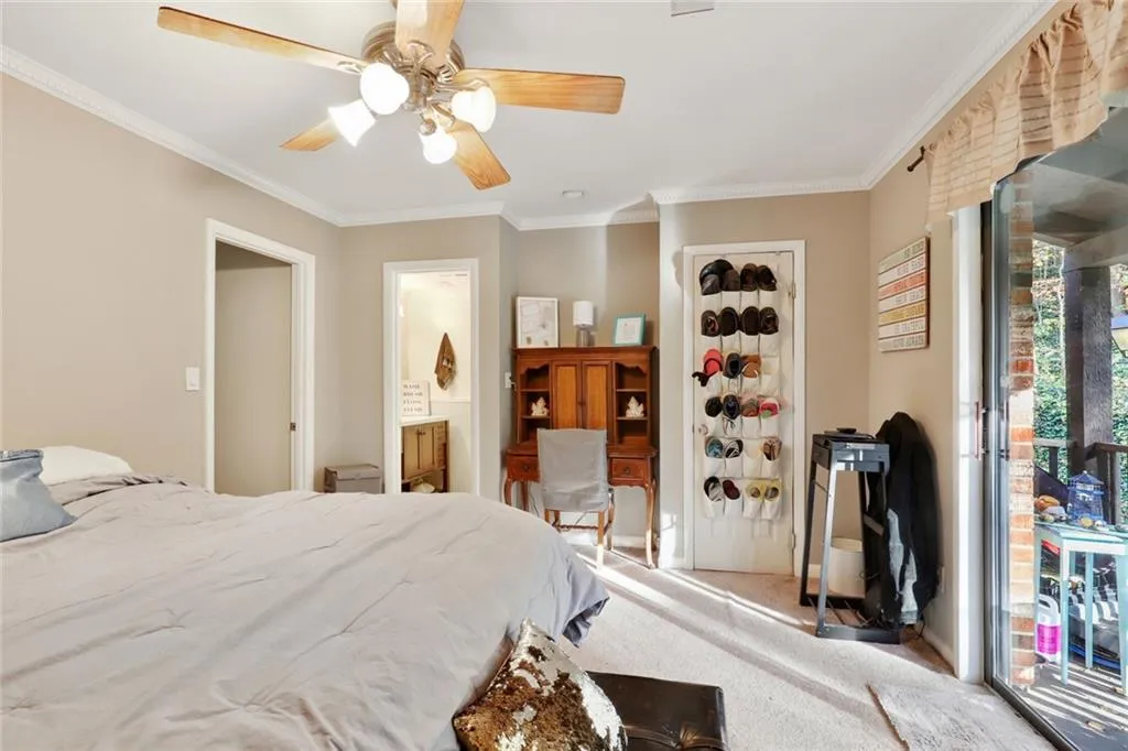 7166 Stonington Drive, Sandy Springs, Georgia 30328, 3 Bedrooms Bedrooms, ,3 BathroomsBathrooms,Residential,Sold,7166 Stonington Drive,6972505