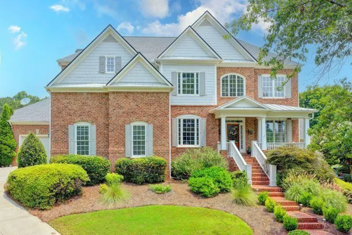 European Traditional River Estate