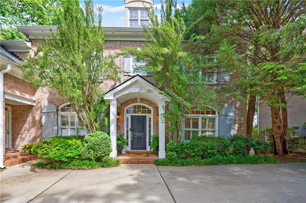 4470 Crestwicke Pointe Ne, Atlanta, Georgia 30319, 5 Bedrooms Bedrooms, 0 ,5 BathroomsBathrooms,Residential,Sold,4470 Crestwicke Pointe Ne,7728775