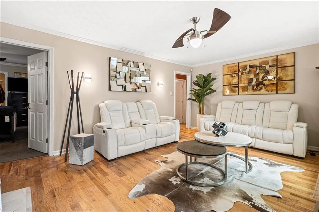 727 Charlotte Place Nw, Atlanta, Georgia 30318, 3 Bedrooms Bedrooms, ,2 BathroomsBathrooms,Residential,For Sale,727 Charlotte Place Nw,7621161