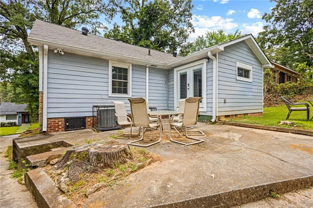 727 Charlotte Place Nw, Atlanta, Georgia 30318, 3 Bedrooms Bedrooms, ,2 BathroomsBathrooms,Residential,For Sale,727 Charlotte Place Nw,7621161