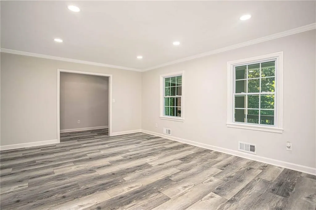 610 Glenforest Road, Atlanta, Georgia 30328, 4 Bedrooms Bedrooms, ,3 BathroomsBathrooms,Residential,For Sale,610 Glenforest Road,7637703