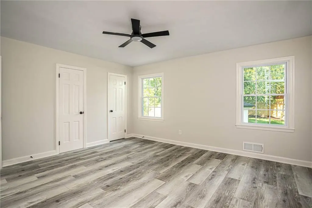 610 Glenforest Road, Atlanta, Georgia 30328, 4 Bedrooms Bedrooms, ,3 BathroomsBathrooms,Residential,For Sale,610 Glenforest Road,7637703