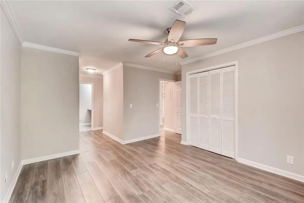 405 Barrington Hills Drive, Sandy Springs, Georgia 30350, 2 Bedrooms Bedrooms, ,2 BathroomsBathrooms,Residential,Sold,405 Barrington Hills Drive,6010121