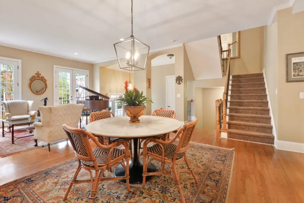 134 Reddington Place, Sandy Springs, Georgia 30328, 4 Bedrooms Bedrooms, ,3 BathroomsBathrooms,Residential,Sold,134 Reddington Place,6705042