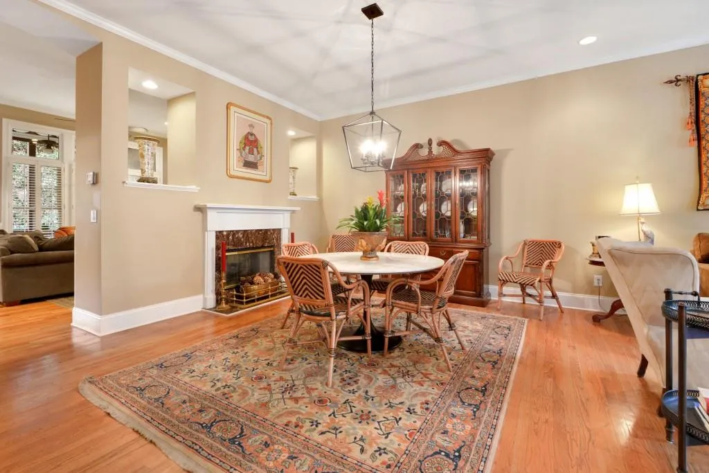 134 Reddington Place, Sandy Springs, Georgia 30328, 4 Bedrooms Bedrooms, ,3 BathroomsBathrooms,Residential,Sold,134 Reddington Place,6705042