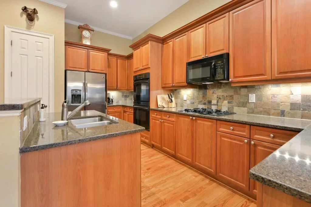134 Reddington Place, Sandy Springs, Georgia 30328, 4 Bedrooms Bedrooms, ,3 BathroomsBathrooms,Residential,Sold,134 Reddington Place,6705042