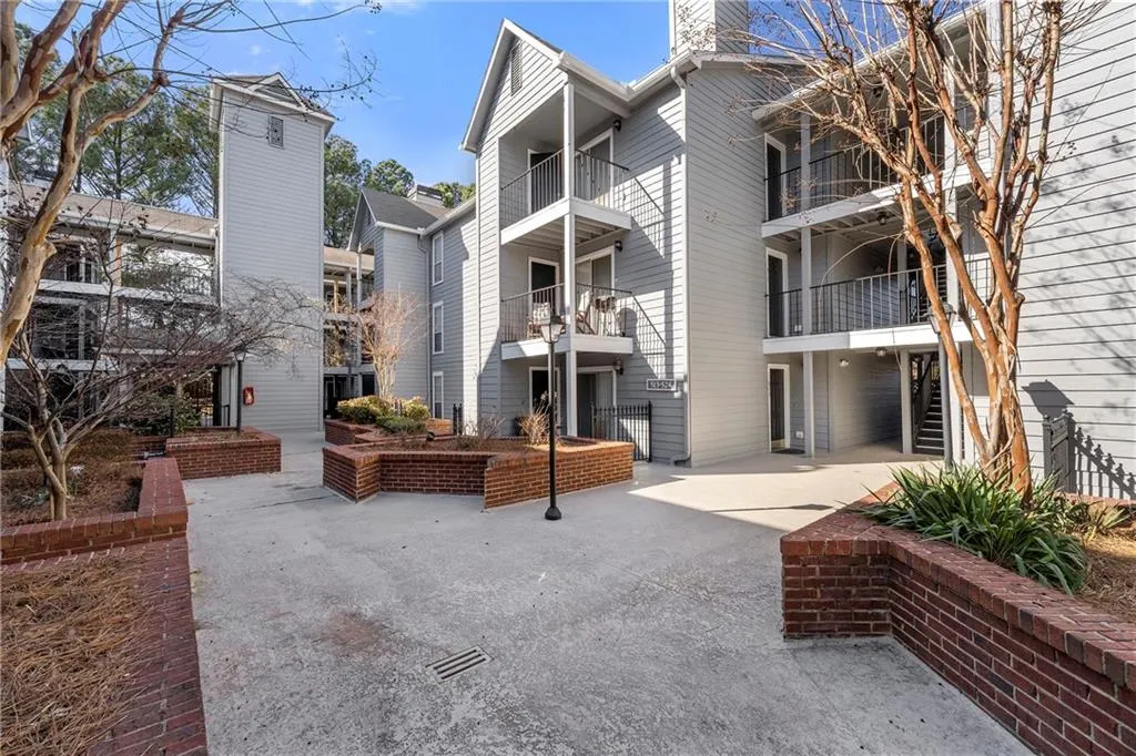 504 Granville Court, Sandy Springs, Georgia 30328, 1 Bedroom Bedrooms, ,1 BathroomBathrooms,Residential,Sold,504 Granville Court,7177697