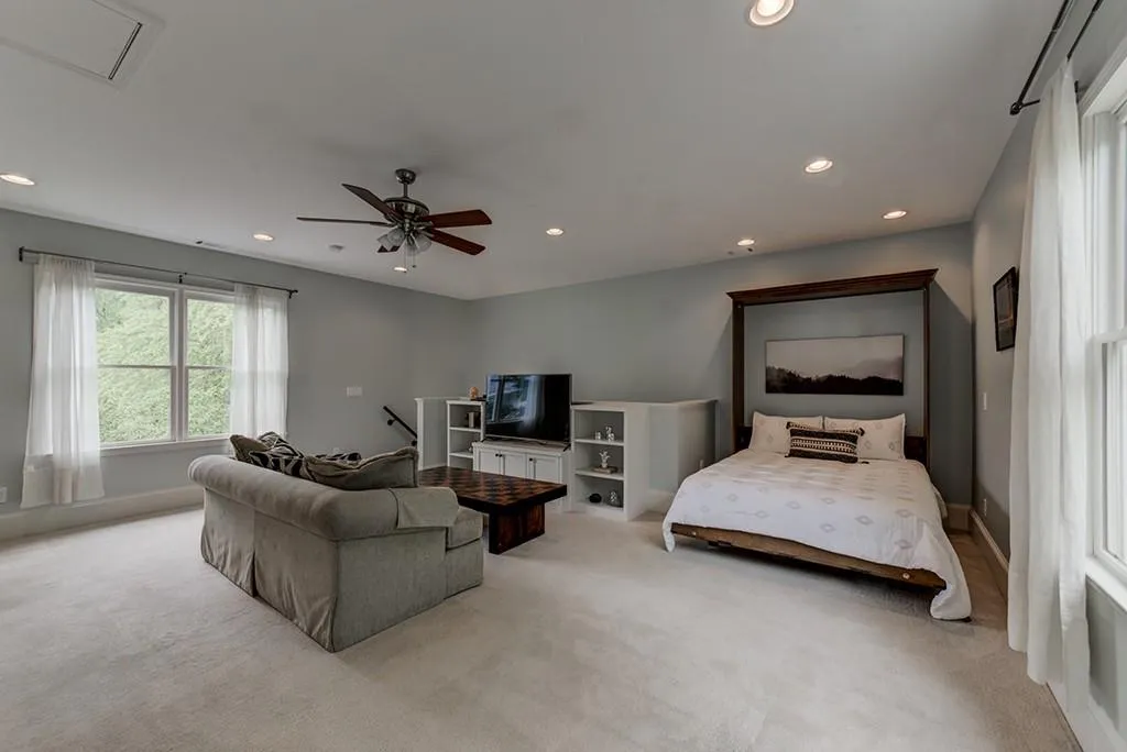 60 W Belle Isle Road Ne, Atlanta, Georgia 30342, 4 Bedrooms Bedrooms, ,4 BathroomsBathrooms,Residential,Sold,60 W Belle Isle Road Ne,6602896