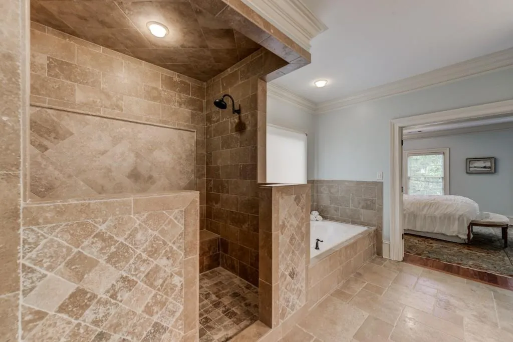 60 W Belle Isle Road Ne, Atlanta, Georgia 30342, 4 Bedrooms Bedrooms, ,4 BathroomsBathrooms,Residential,Sold,60 W Belle Isle Road Ne,6602896