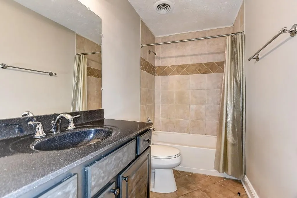 280 Winding River Drive Unit E, Atlanta, Georgia 30350, 3 Bedrooms Bedrooms, ,2 BathroomsBathrooms,Residential,Sold,280 Winding River Drive Unit E,5945940