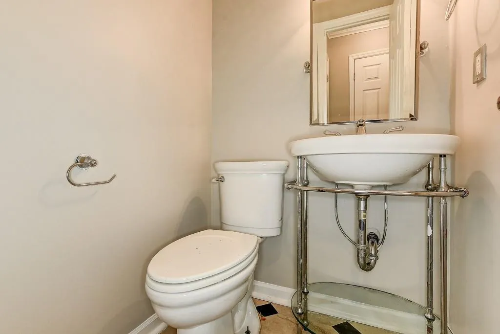 280 Winding River Drive Unit E, Atlanta, Georgia 30350, 3 Bedrooms Bedrooms, ,2 BathroomsBathrooms,Residential,Sold,280 Winding River Drive Unit E,5945940