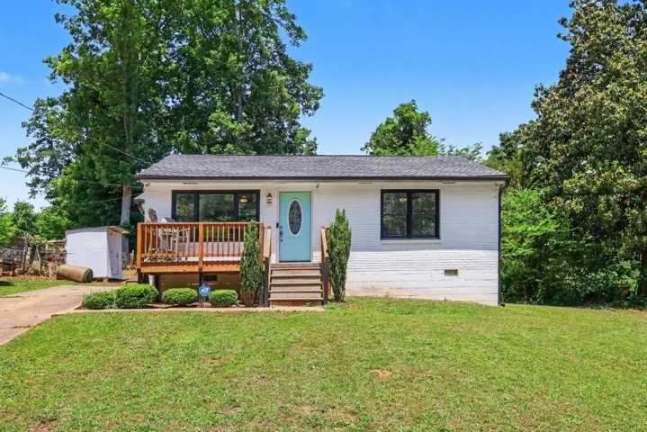 Charming Forest Park Ranch Offering Convenience And Move In Ready Comfort