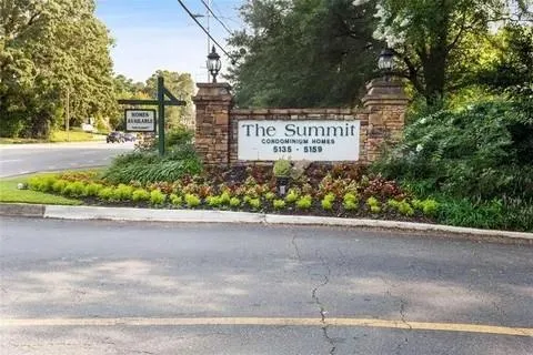 5137 Roswell Rd Unit 7, Sandy Springs, Georgia 30342, 2 Bedrooms Bedrooms, ,2 BathroomsBathrooms,Residential,For Sale,5137 Roswell Rd Unit 7,7643164