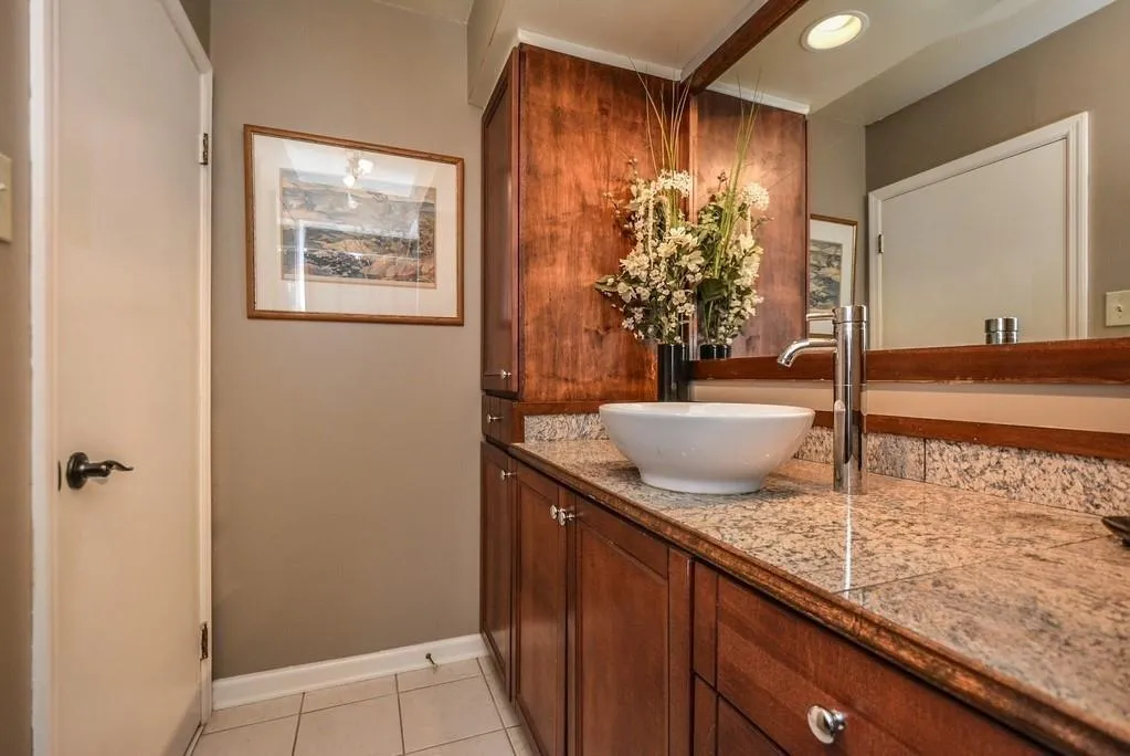 400 Spalding Circle, Atlanta, Georgia 30328, 4 Bedrooms Bedrooms, ,2 BathroomsBathrooms,Residential,Sold,400 Spalding Circle,6521083