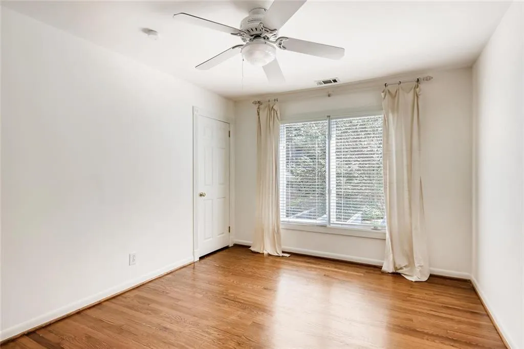 661 Starlight Drive, Atlanta, Georgia 30342, 4 Bedrooms Bedrooms, ,4 BathroomsBathrooms,Residential,Sold,661 Starlight Drive,6605467