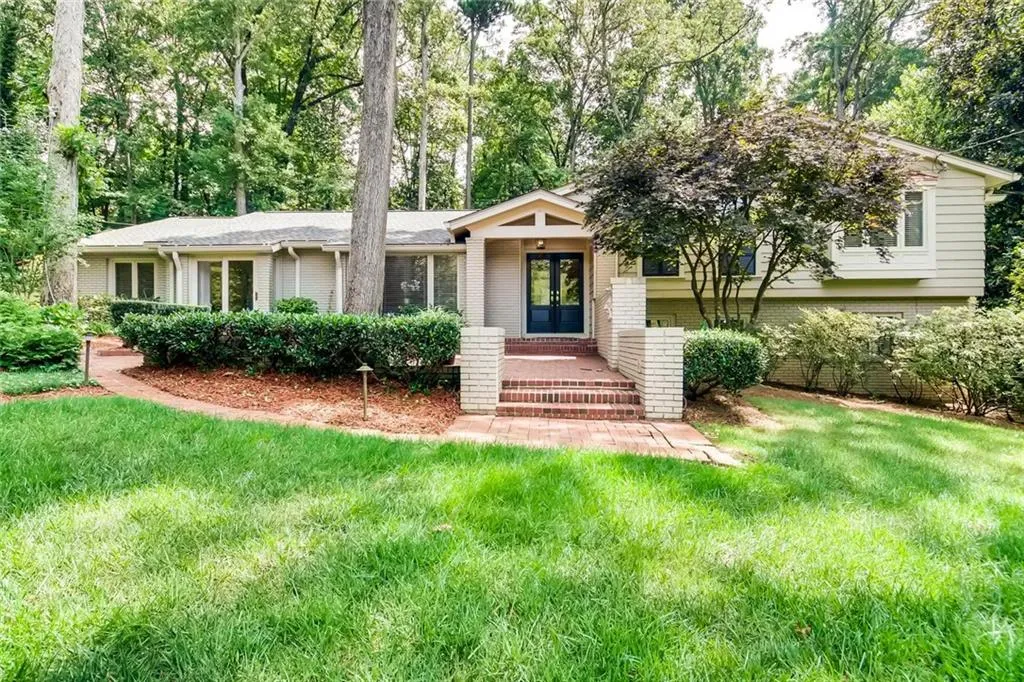 661 Starlight Drive, Atlanta, Georgia 30342, 4 Bedrooms Bedrooms, ,4 BathroomsBathrooms,Residential,Sold,661 Starlight Drive,6605467