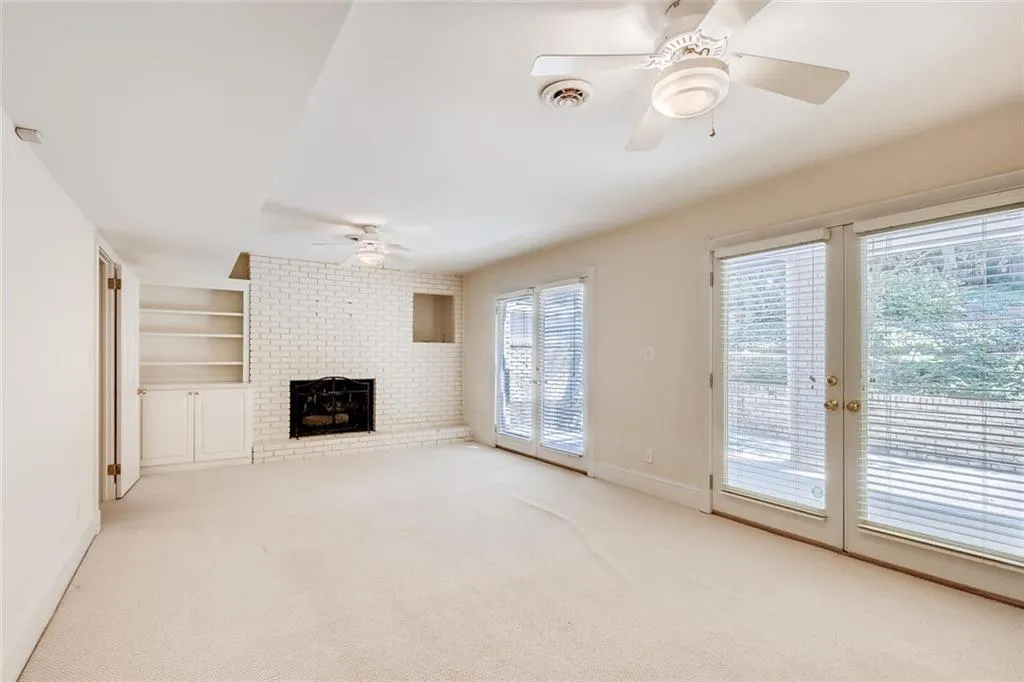 661 Starlight Drive, Atlanta, Georgia 30342, 4 Bedrooms Bedrooms, ,4 BathroomsBathrooms,Residential,Sold,661 Starlight Drive,6605467