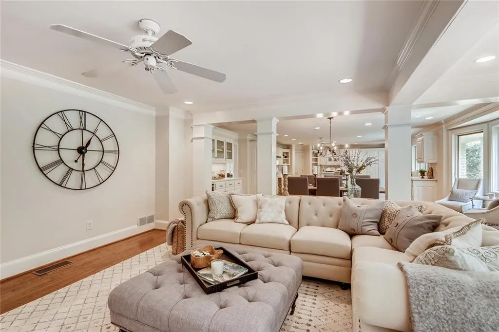 661 Starlight Drive, Atlanta, Georgia 30342, 4 Bedrooms Bedrooms, ,4 BathroomsBathrooms,Residential,Sold,661 Starlight Drive,6605467