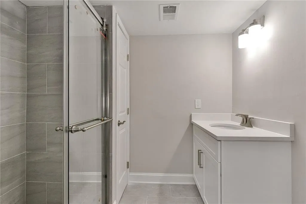 220 Rutland Court, Sandy Springs, Georgia 30350, 7 Bedrooms Bedrooms, ,5 BathroomsBathrooms,Residential,Sold,220 Rutland Court,6070785