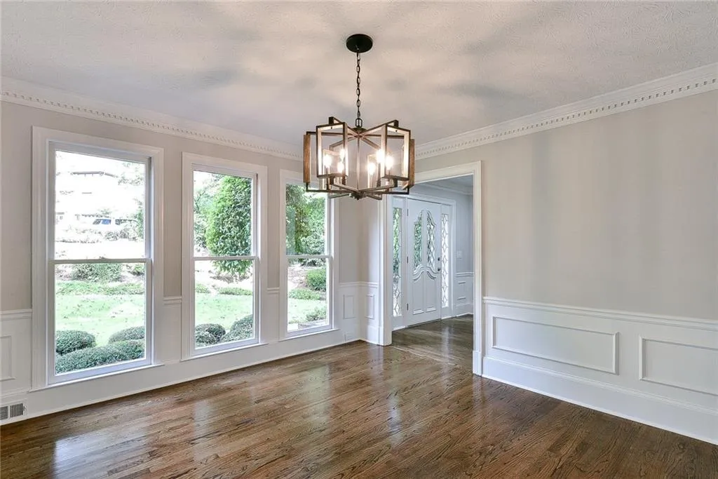220 Rutland Court, Sandy Springs, Georgia 30350, 7 Bedrooms Bedrooms, ,5 BathroomsBathrooms,Residential,Sold,220 Rutland Court,6070785