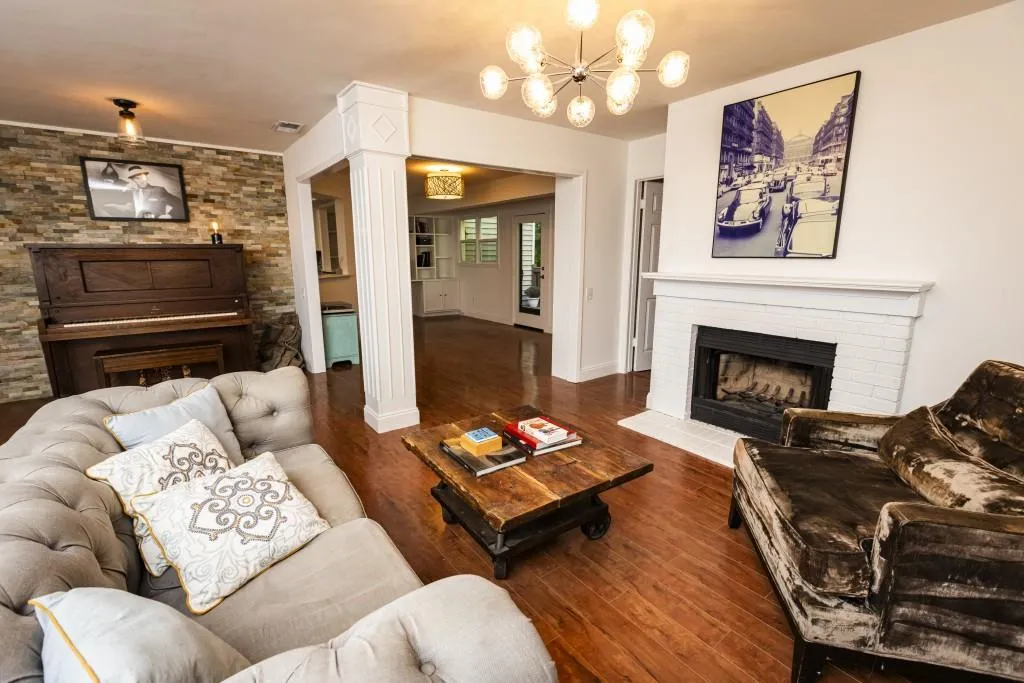 54 Dunwoody Springs Drive Unit 54, Atlanta, Georgia 30328, 2 Bedrooms Bedrooms, ,2 BathroomsBathrooms,Residential,Sold,54 Dunwoody Springs Drive Unit 54,7467527