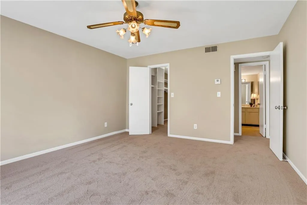 6851 Roswell Road Unit B4, Sandy Springs, Georgia 30328, 1 Bedroom Bedrooms, ,1 BathroomBathrooms,Residential,Sold,6851 Roswell Road Unit B4,6917233