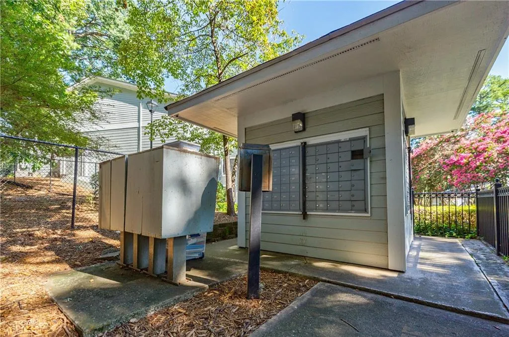 613 Summit North Drive Ne Unit 613, Atlanta, Georgia 30324, 2 Bedrooms Bedrooms, 0 ,2 BathroomsBathrooms,Residential,For Sale,613 Summit North Drive Ne Unit 613,7729366