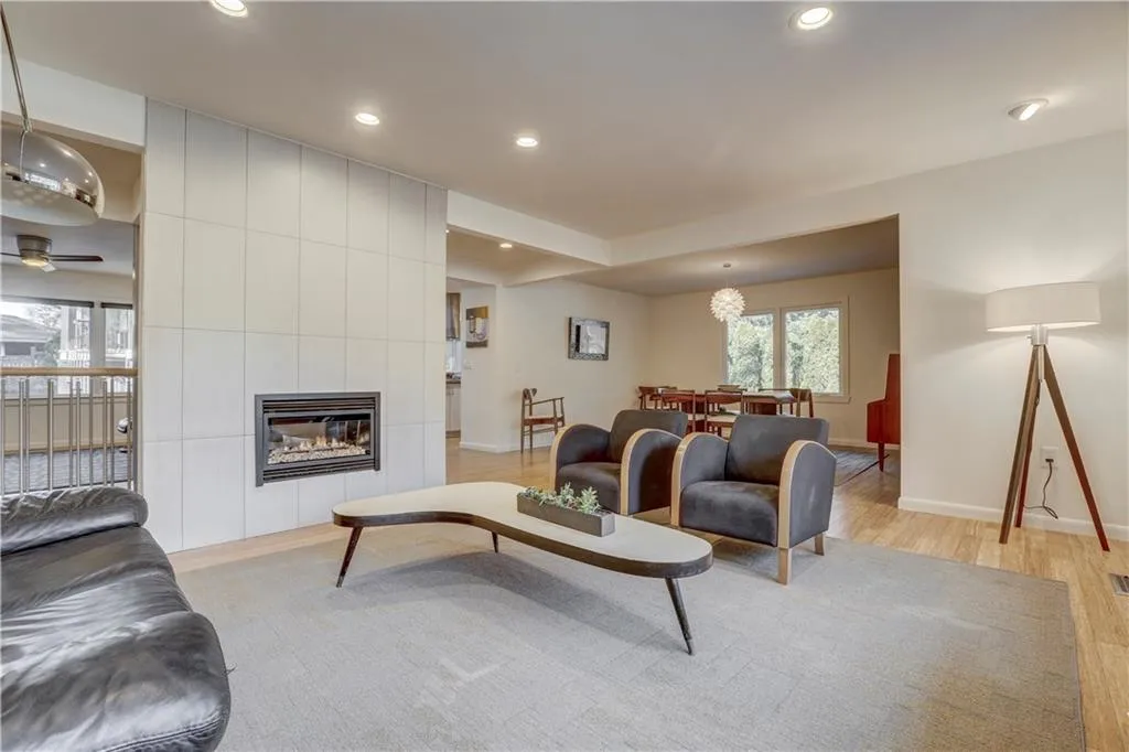 1384 Brook Forest Drive Ne, Atlanta, Georgia 30324, 4 Bedrooms Bedrooms, ,4 BathroomsBathrooms,Residential,Sold,1384 Brook Forest Drive Ne,5950594