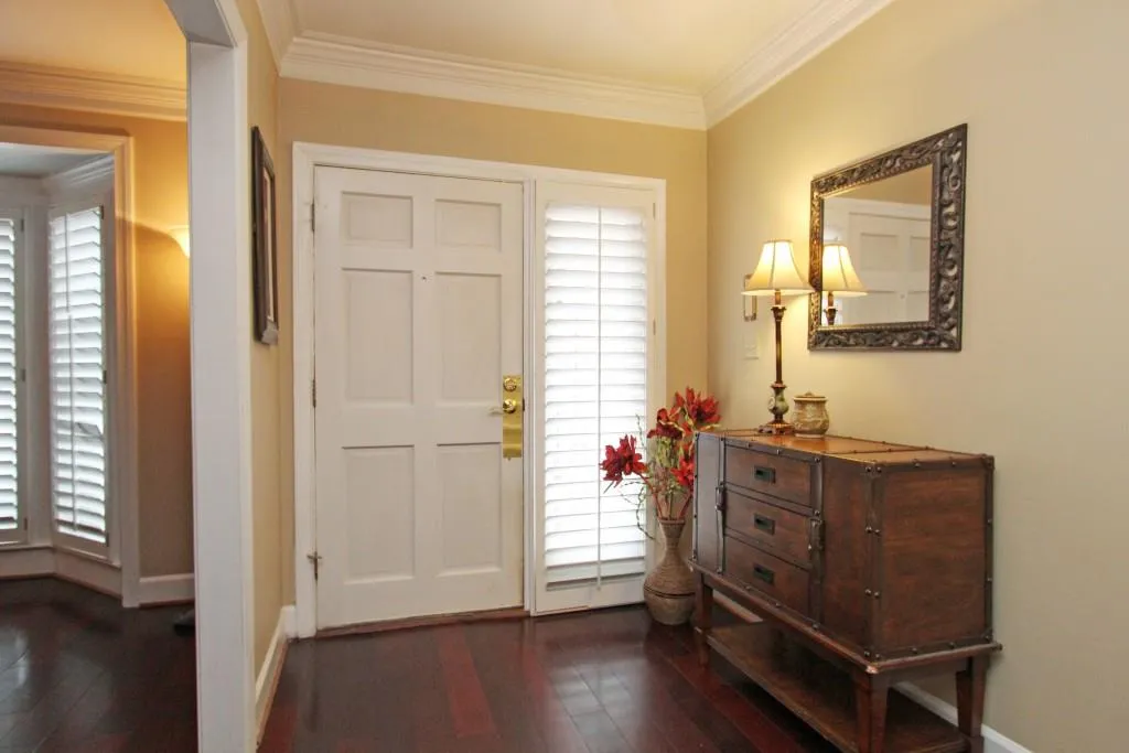 108 Mount Vernon Circle Unit 108, Sandy Springs, Georgia 30338, 2 Bedrooms Bedrooms, ,2 BathroomsBathrooms,Residential,Sold,108 Mount Vernon Circle Unit 108,5645537