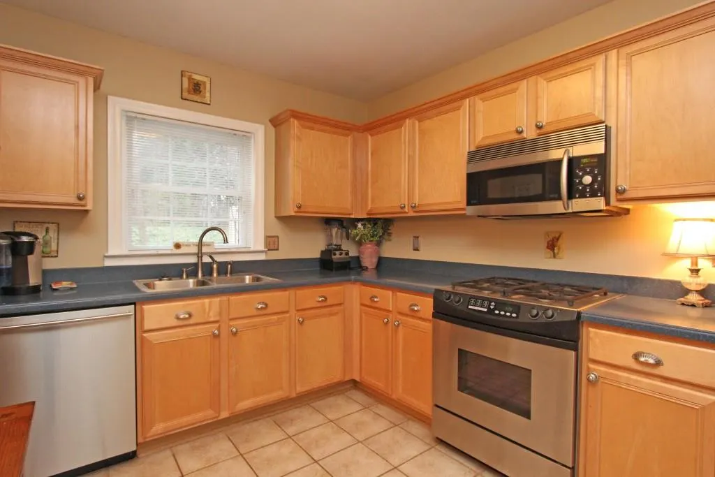 108 Mount Vernon Circle Unit 108, Sandy Springs, Georgia 30338, 2 Bedrooms Bedrooms, ,2 BathroomsBathrooms,Residential,Sold,108 Mount Vernon Circle Unit 108,5645537