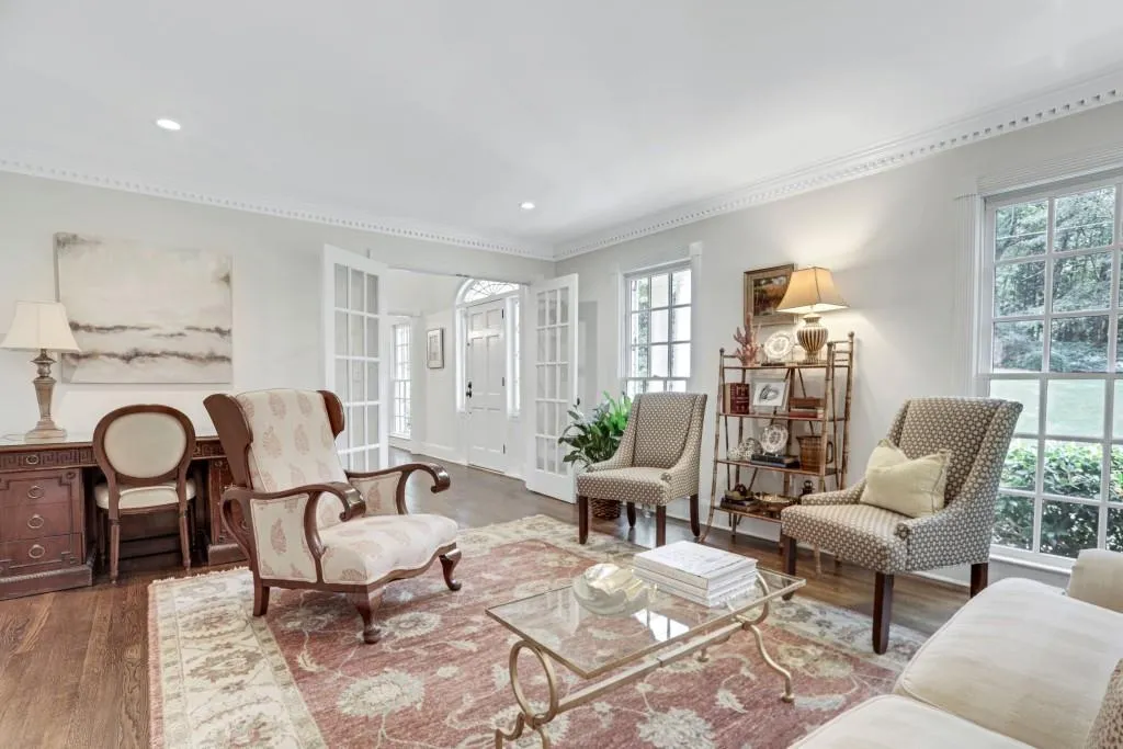 5570 Lake Island Drive, Sandy Springs, Georgia 30327, 5 Bedrooms Bedrooms, ,4 BathroomsBathrooms,Residential,Sold,5570 Lake Island Drive,7111320