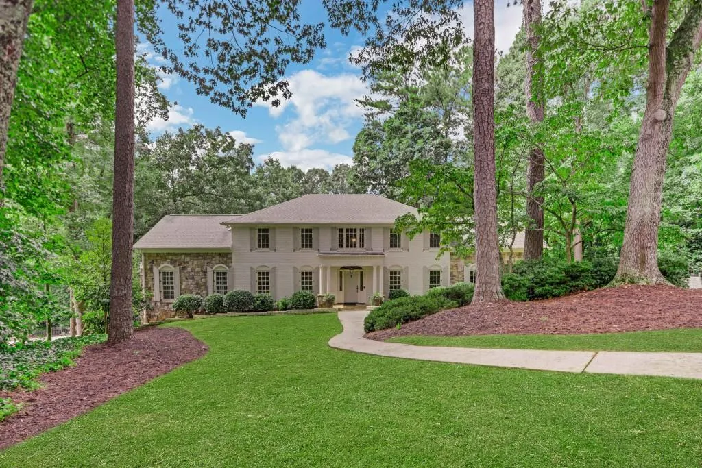 5570 Lake Island Drive, Sandy Springs, Georgia 30327, 5 Bedrooms Bedrooms, ,4 BathroomsBathrooms,Residential,Sold,5570 Lake Island Drive,7111320