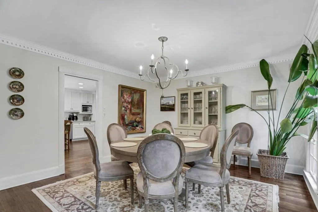 5570 Lake Island Drive, Sandy Springs, Georgia 30327, 5 Bedrooms Bedrooms, ,4 BathroomsBathrooms,Residential,Sold,5570 Lake Island Drive,7111320