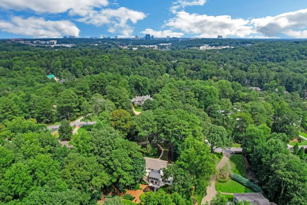 5570 Lake Island Drive, Sandy Springs, Georgia 30327, 5 Bedrooms Bedrooms, ,4 BathroomsBathrooms,Residential,Sold,5570 Lake Island Drive,7111320