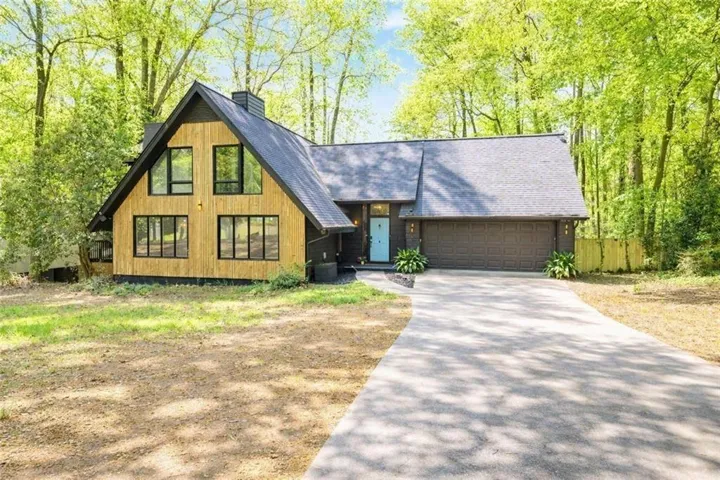 Wood detail and color contrast for that mid-century modern feel