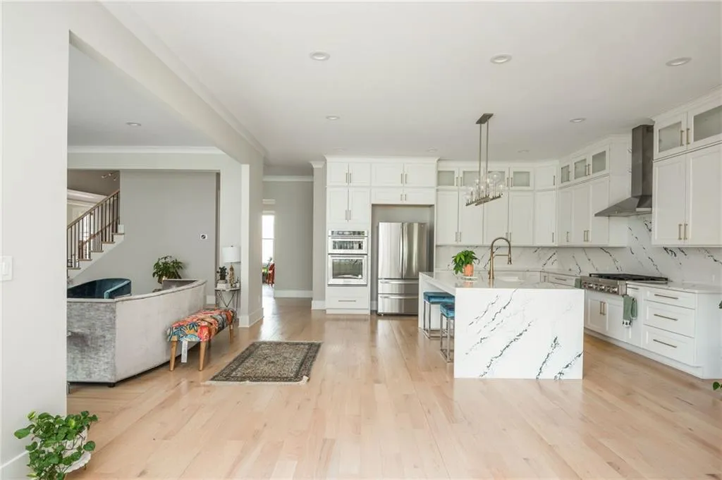 5915 Brookgreen Road, Atlanta, Georgia 30328, 5 Bedrooms Bedrooms, ,5 BathroomsBathrooms,Residential,Sold,5915 Brookgreen Road,7544152