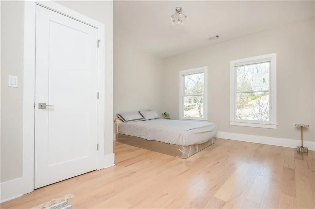 5915 Brookgreen Road, Atlanta, Georgia 30328, 5 Bedrooms Bedrooms, ,5 BathroomsBathrooms,Residential,Sold,5915 Brookgreen Road,7544152