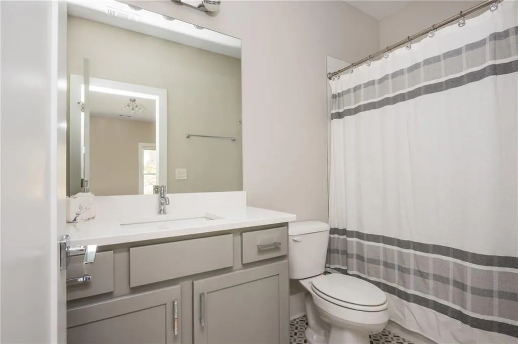 2nd Secondary Bath