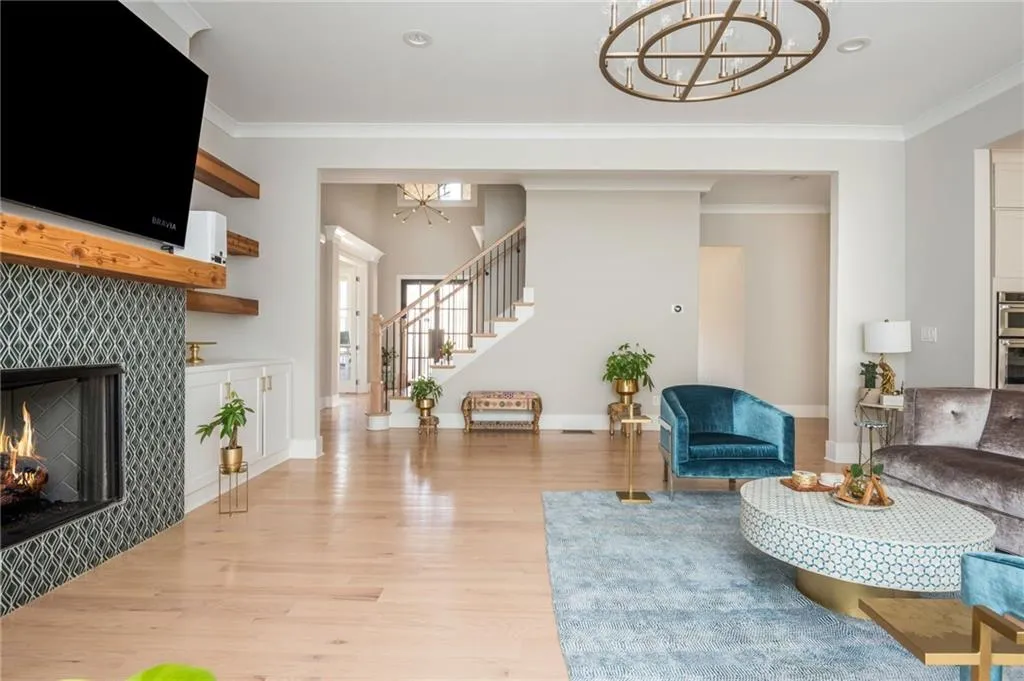 5915 Brookgreen Road, Atlanta, Georgia 30328, 5 Bedrooms Bedrooms, ,5 BathroomsBathrooms,Residential,Sold,5915 Brookgreen Road,7544152
