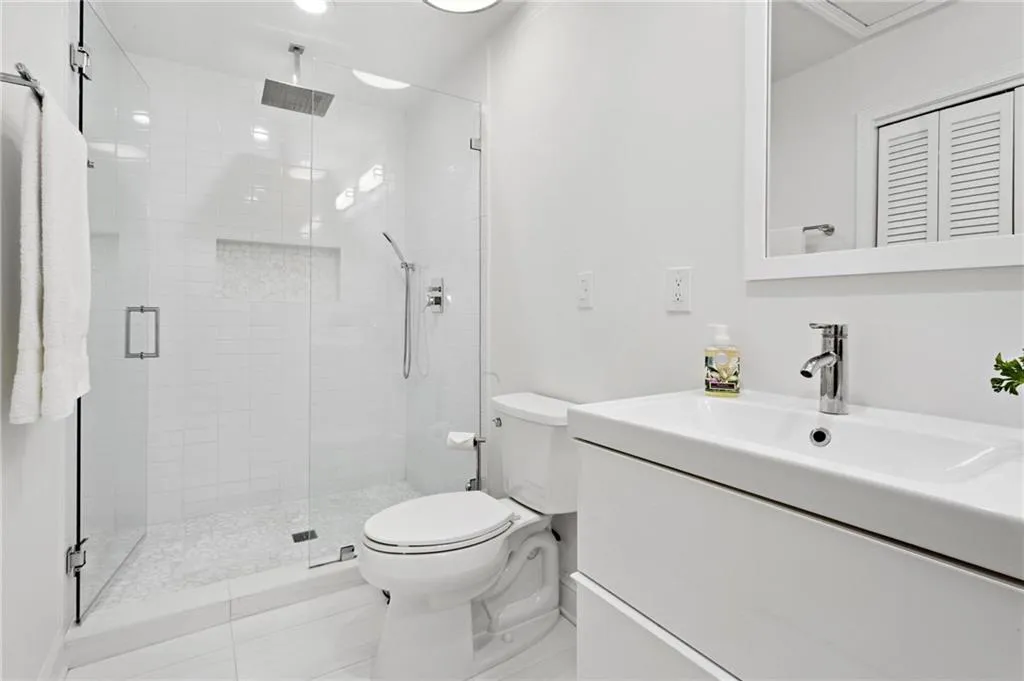11 Ardmore Square Nw, Atlanta, Georgia 30309, 3 Bedrooms Bedrooms, ,2 BathroomsBathrooms,Residential,For Sale,11 Ardmore Square Nw,7613511