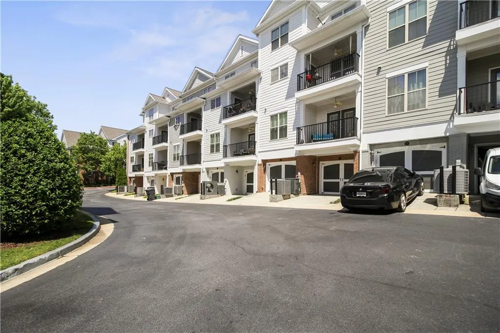 270 Le Gran Bend, Atlanta, Georgia 30328, 3 Bedrooms Bedrooms, ,2 BathroomsBathrooms,Residential,Sold,270 Le Gran Bend,7208450