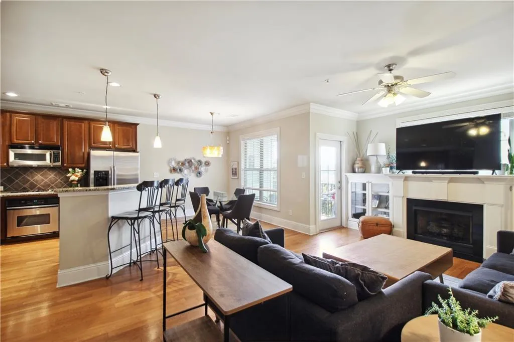 270 Le Gran Bend, Atlanta, Georgia 30328, 3 Bedrooms Bedrooms, ,2 BathroomsBathrooms,Residential,Sold,270 Le Gran Bend,7208450