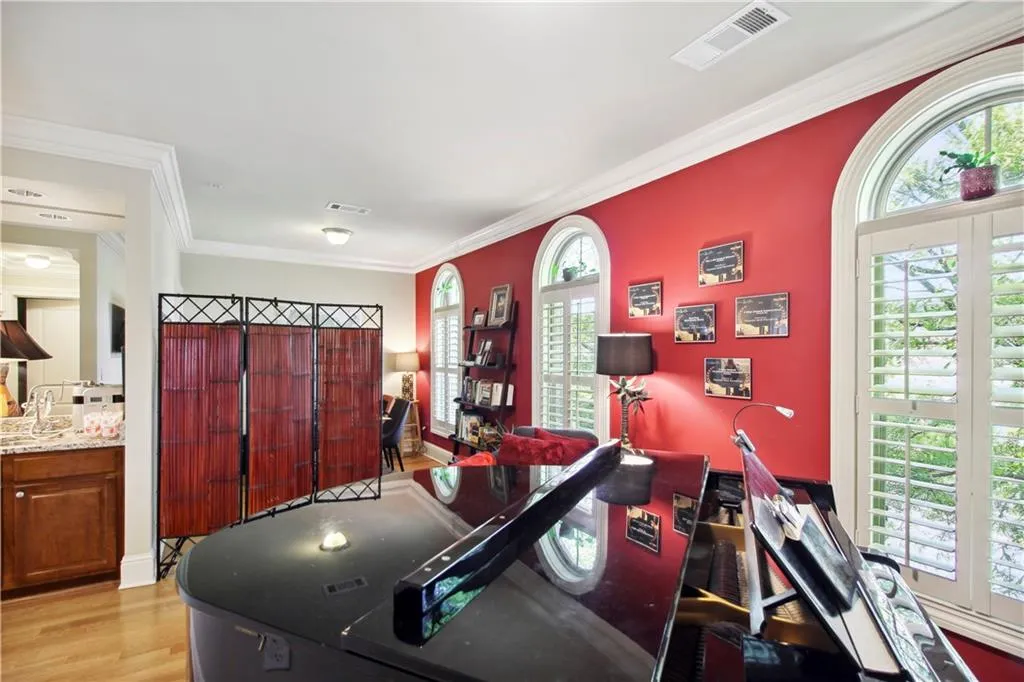 270 Le Gran Bend, Atlanta, Georgia 30328, 3 Bedrooms Bedrooms, ,2 BathroomsBathrooms,Residential,Sold,270 Le Gran Bend,7208450