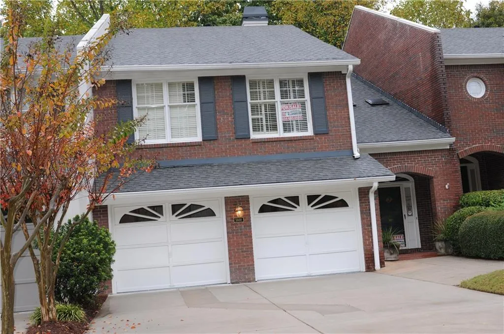 5668 River Oaks Place, Atlanta, Georgia 30327, 3 Bedrooms Bedrooms, ,3 BathroomsBathrooms,Residential,Sold,5668 River Oaks Place,6096227