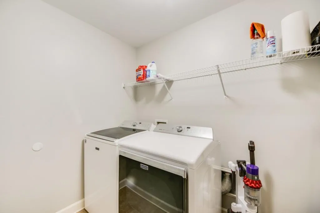 7630 Glisten Avenue, Sandy Springs, Georgia 30328, 3 Bedrooms Bedrooms, ,2 BathroomsBathrooms,Residential,Sold,7630 Glisten Avenue,7028041