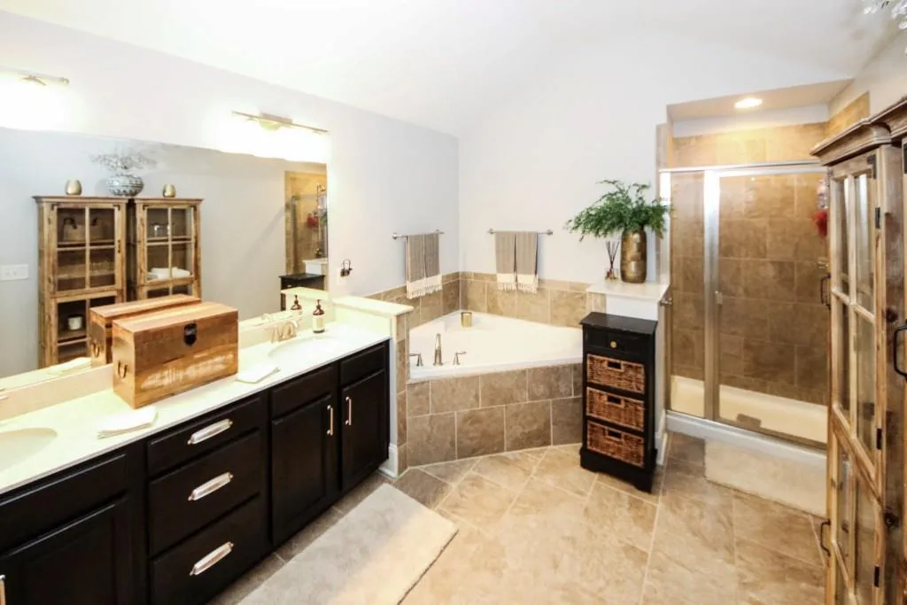 7630 Glisten Avenue, Sandy Springs, Georgia 30328, 3 Bedrooms Bedrooms, ,2 BathroomsBathrooms,Residential,Sold,7630 Glisten Avenue,7028041