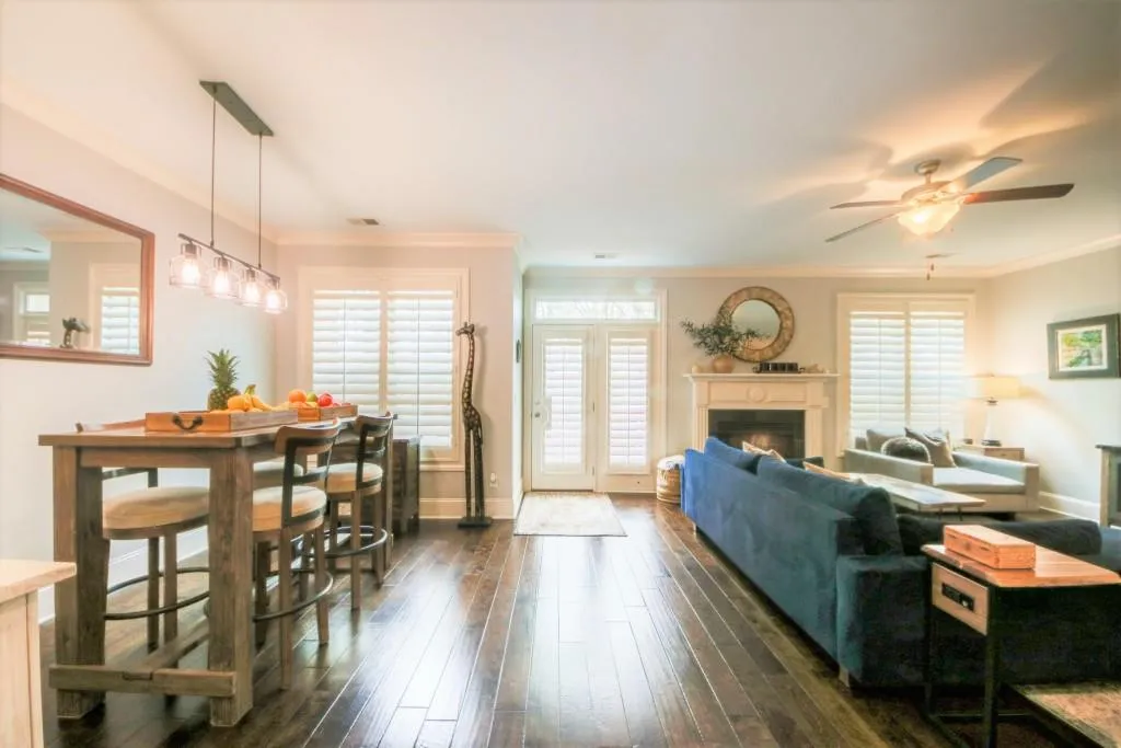 7630 Glisten Avenue, Sandy Springs, Georgia 30328, 3 Bedrooms Bedrooms, ,2 BathroomsBathrooms,Residential,Sold,7630 Glisten Avenue,7028041
